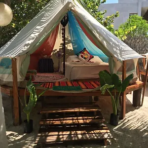 https://playa-las-palmas.allrivieramayahotels.com